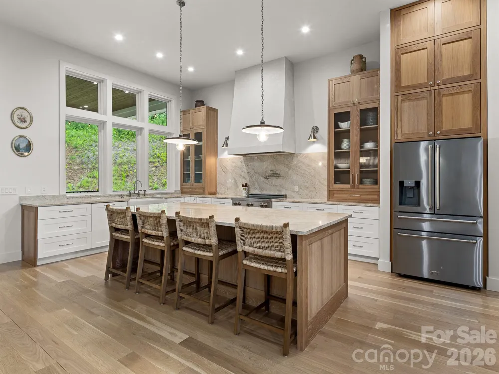 30 Bridgeway Drive Candler, NC 28715