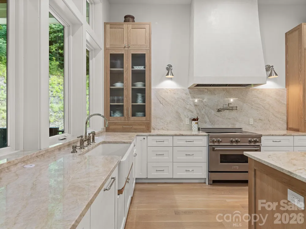 30 Bridgeway Drive Candler, NC 28715