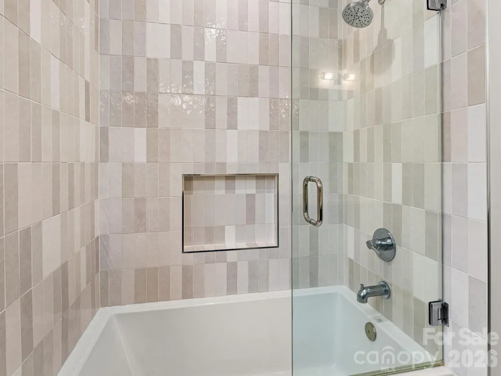 30 Bridgeway Drive Candler, NC 28715