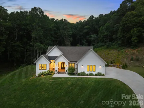 30 Bridgeway Drive