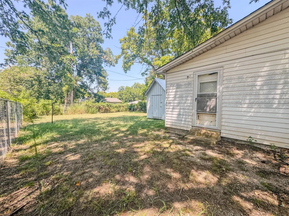 539 W 1st Street Konawa, OK 74849