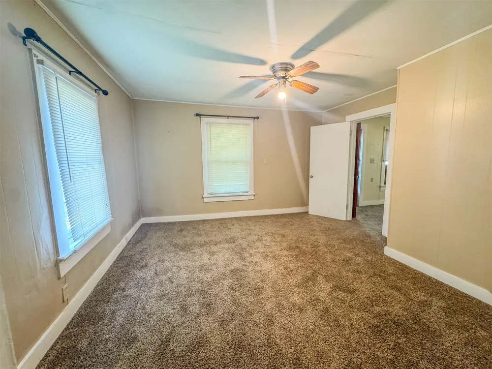 539 W 1st Street Konawa, OK 74849