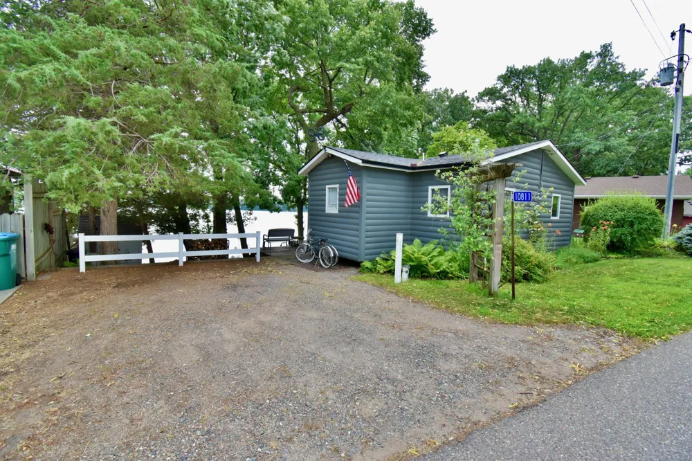 10811 55th Street SE Clear Lake, MN 55319