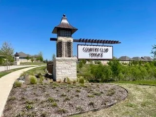 513 Hogan Drive Denton, TX 76210