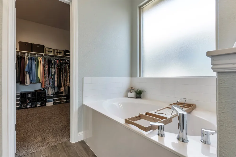 513 Hogan Drive Denton, TX 76210