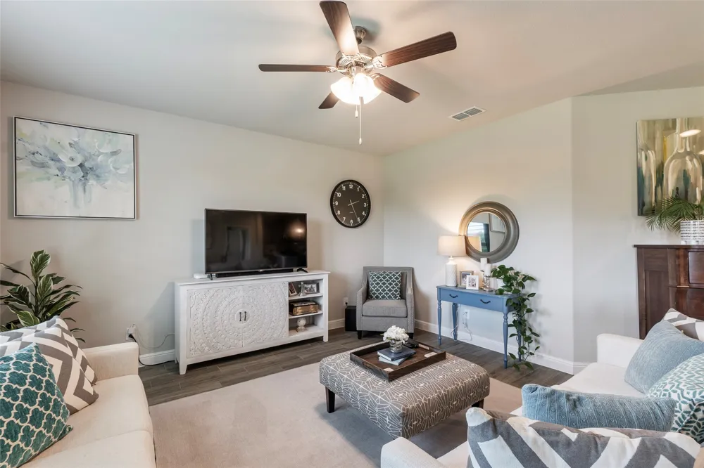 513 Hogan Drive Denton, TX 76210