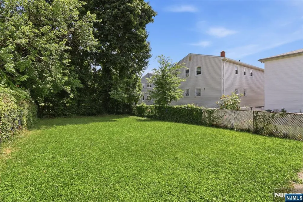 312 Stuyvesant Avenue Newark, NJ 07106