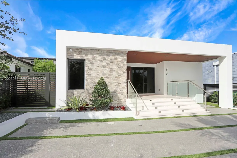 330 SW 19th Rd Miami, FL 33129