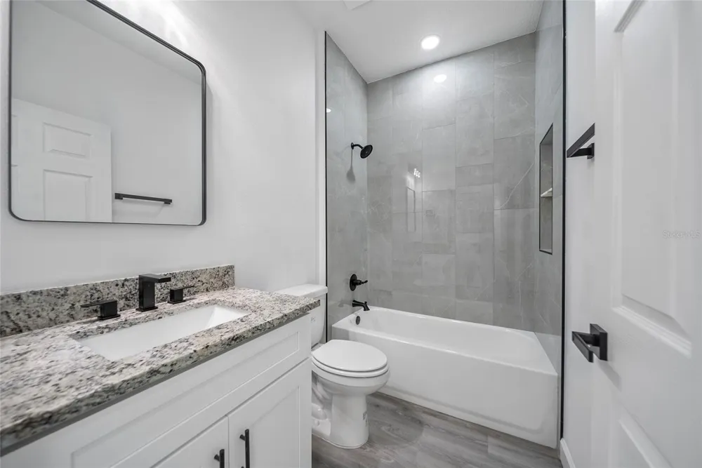 3908 GARIENDA AVENUE Sebring, FL 33872
