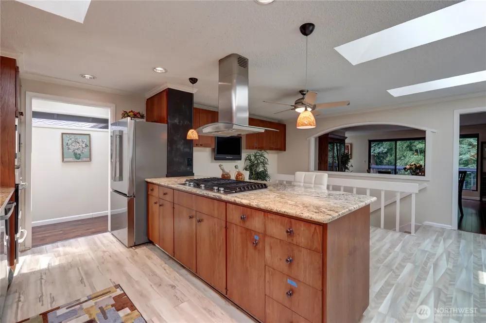 901 129th Place NE Bellevue, WA 98005