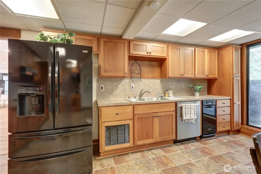 901 129th Place NE Bellevue, WA 98005