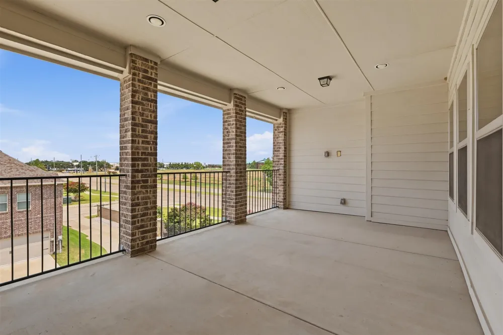 1587 Wittington Place Farmers Branch, TX 75234
