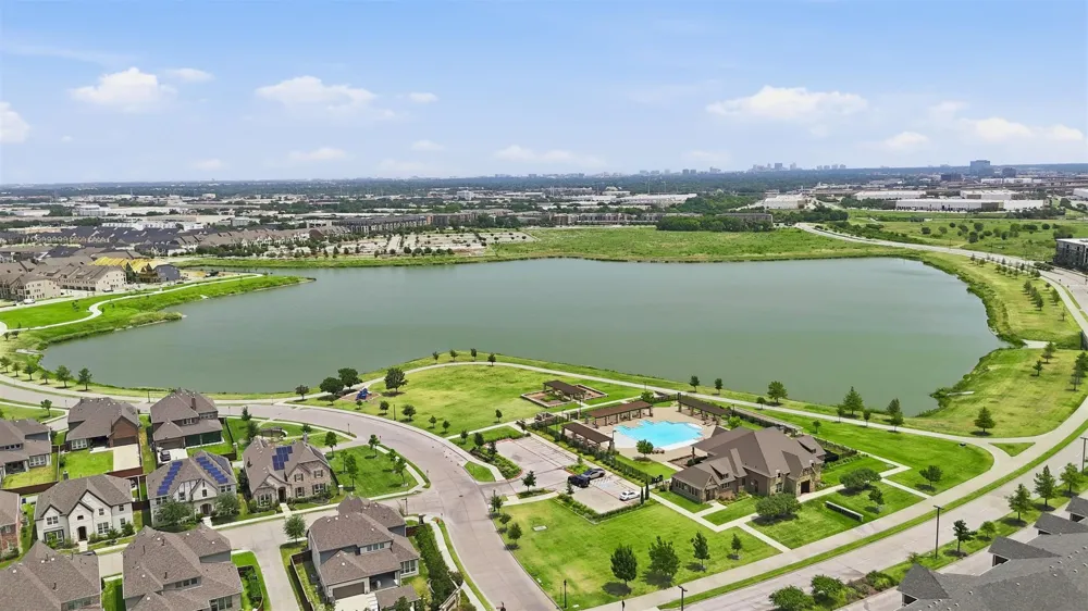 1587 Wittington Place Farmers Branch, TX 75234
