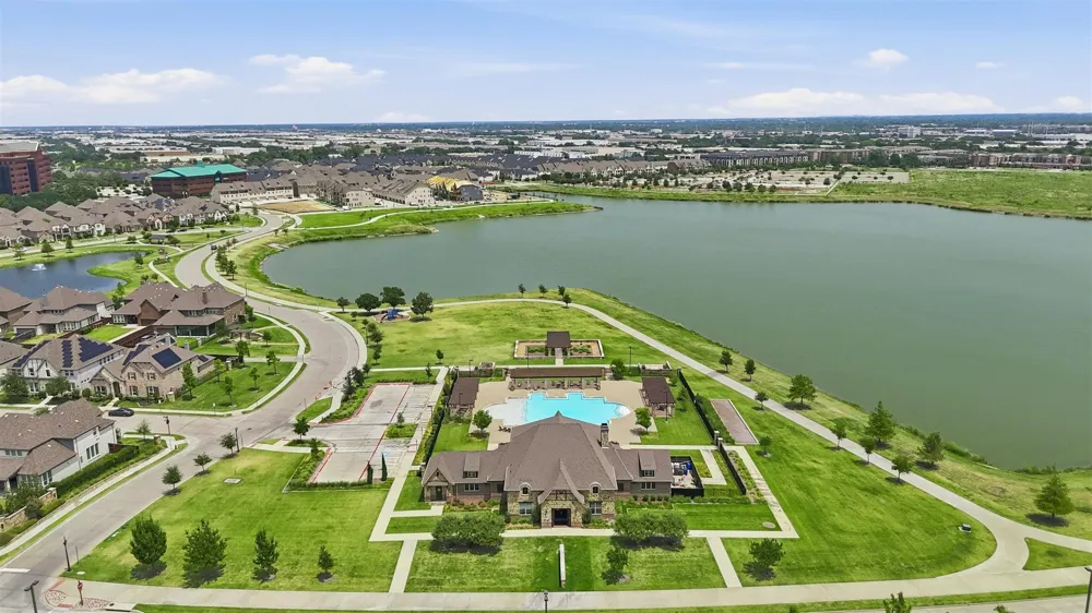 1587 Wittington Place Farmers Branch, TX 75234