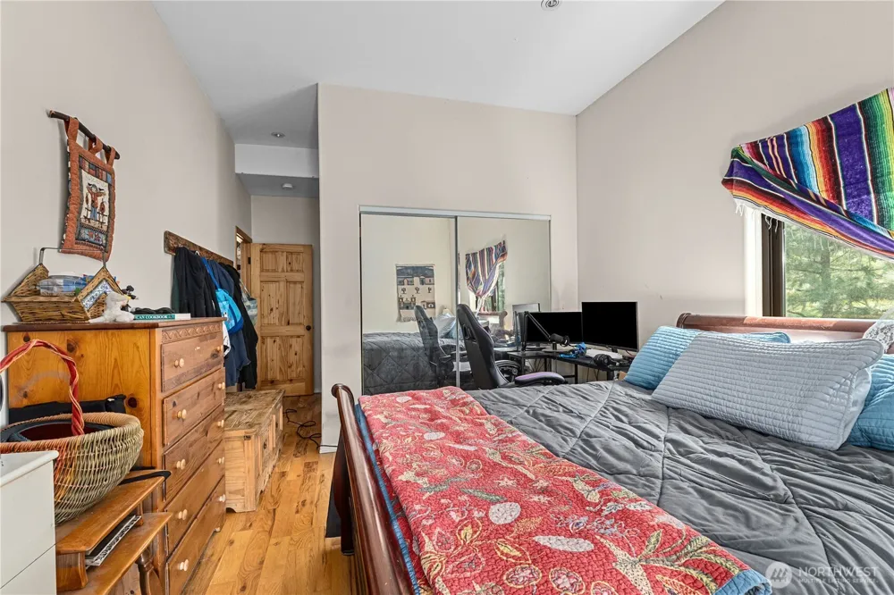 3733 V Sand Creek Road Kettle Falls, WA 99141