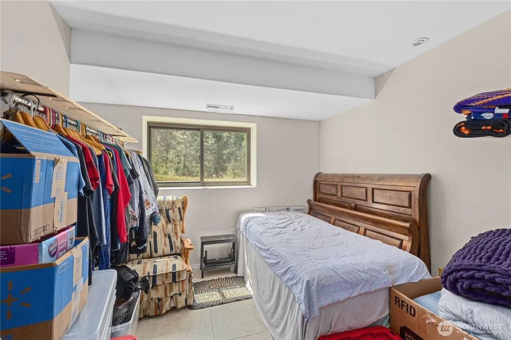 3733 V Sand Creek Road Kettle Falls, WA 99141