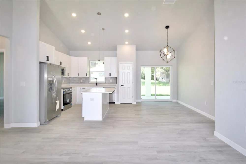 4000 GARIENDA AVENUE Sebring, FL 33872