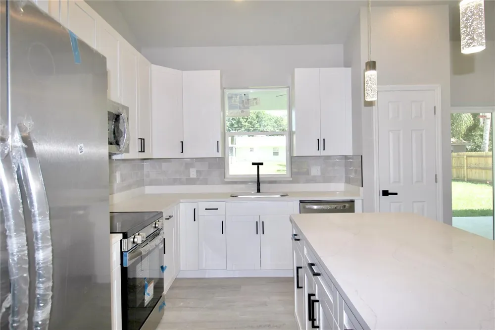 4000 GARIENDA AVENUE Sebring, FL 33872
