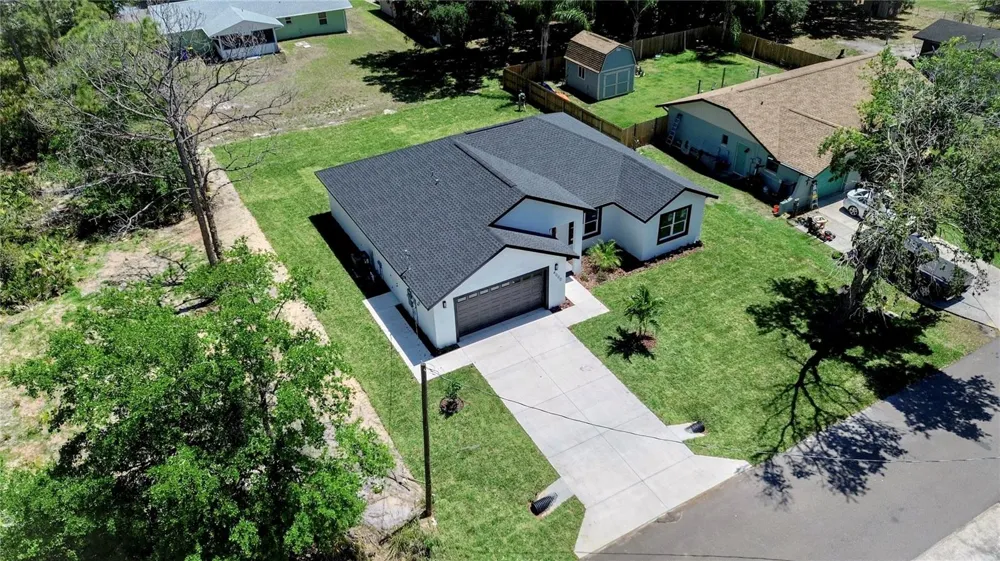 4000 GARIENDA AVENUE Sebring, FL 33872