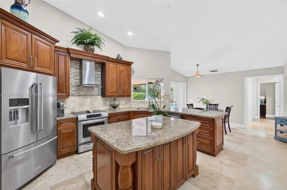 581 NW 110th Ave Plantation, FL 33324