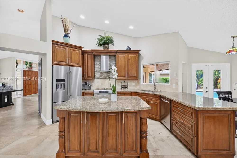 581 NW 110th Ave Plantation, FL 33324
