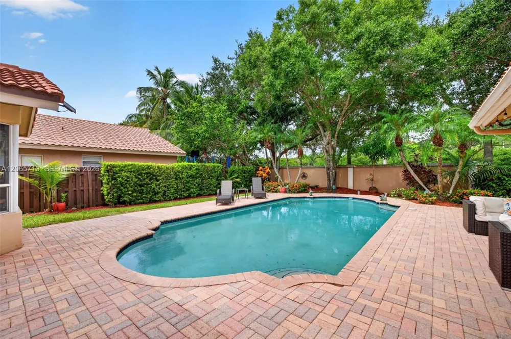 581 NW 110th Ave Plantation, FL 33324
