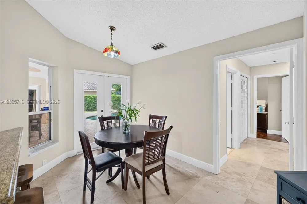 581 NW 110th Ave Plantation, FL 33324
