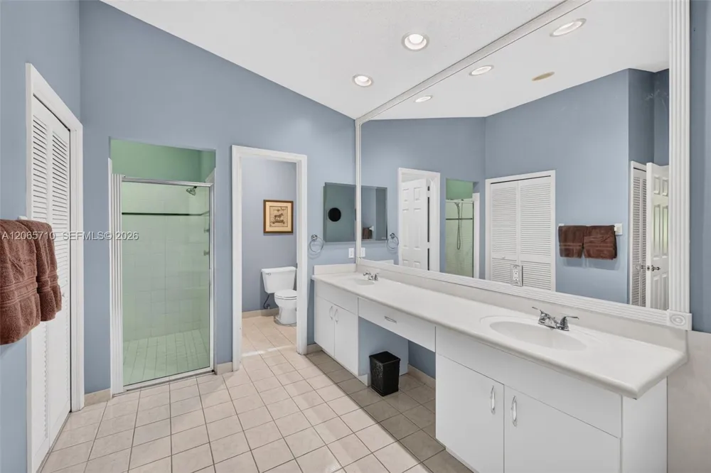 581 NW 110th Ave Plantation, FL 33324