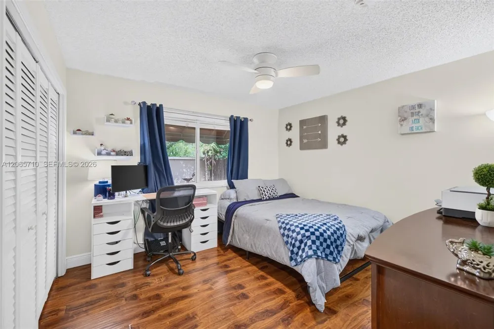 581 NW 110th Ave Plantation, FL 33324