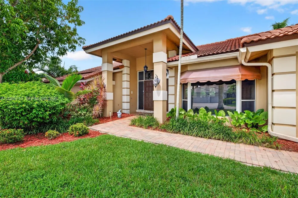 581 NW 110th Ave Plantation, FL 33324