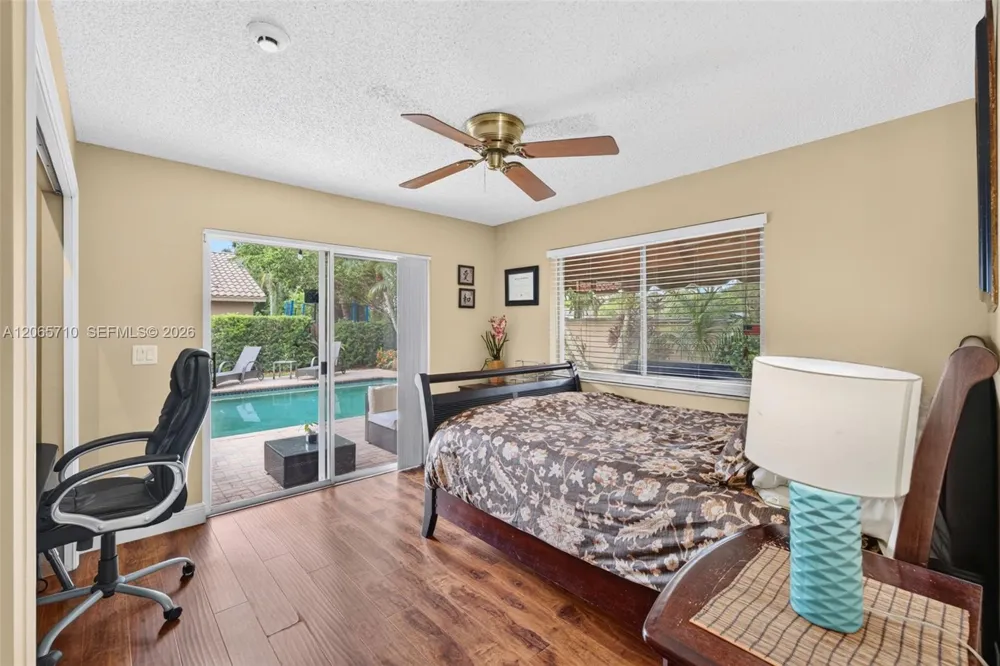 581 NW 110th Ave Plantation, FL 33324