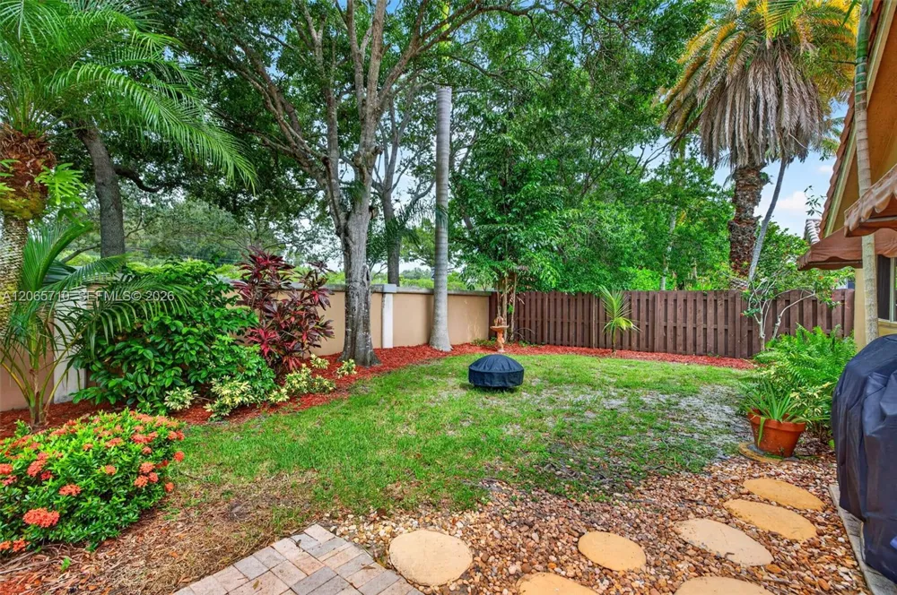 581 NW 110th Ave Plantation, FL 33324