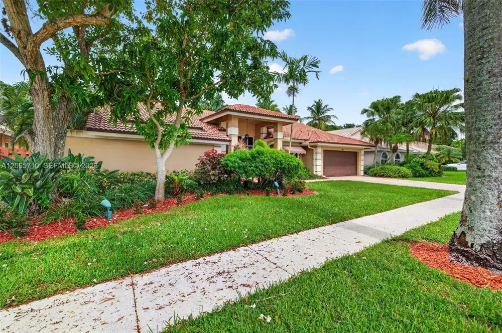 581 NW 110th Ave Plantation, FL 33324