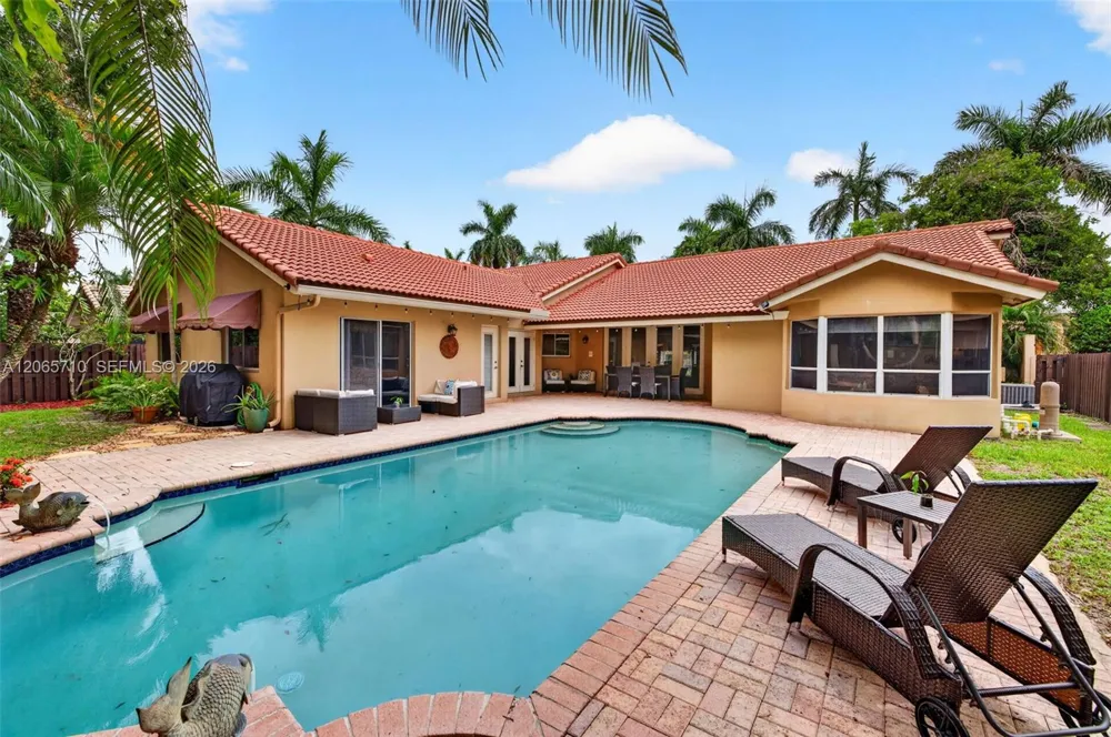 581 NW 110th Ave Plantation, FL 33324