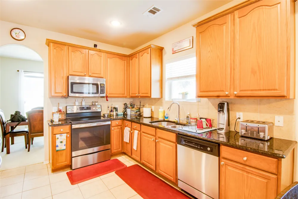 5005 Spyglass Hill Lane Denton, TX 76208