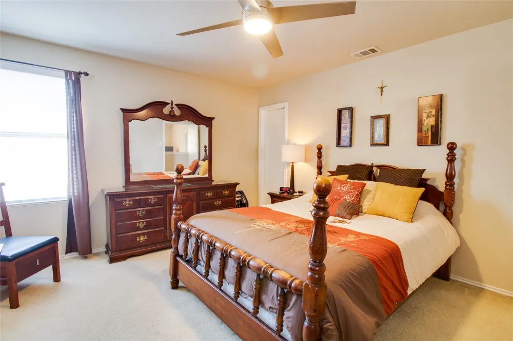 5005 Spyglass Hill Lane Denton, TX 76208