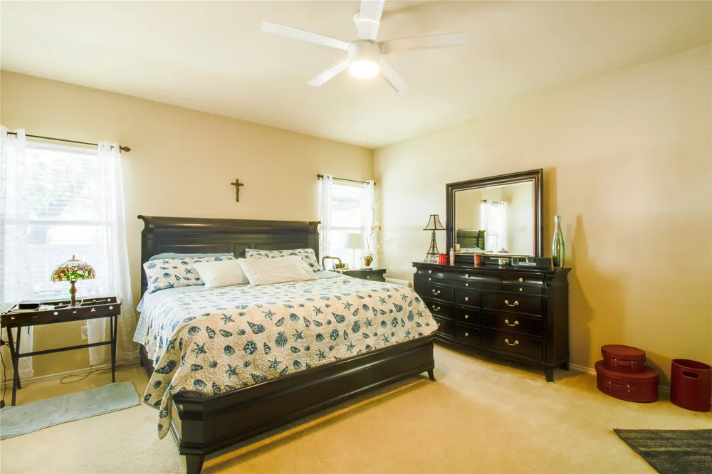 5005 Spyglass Hill Lane Denton, TX 76208