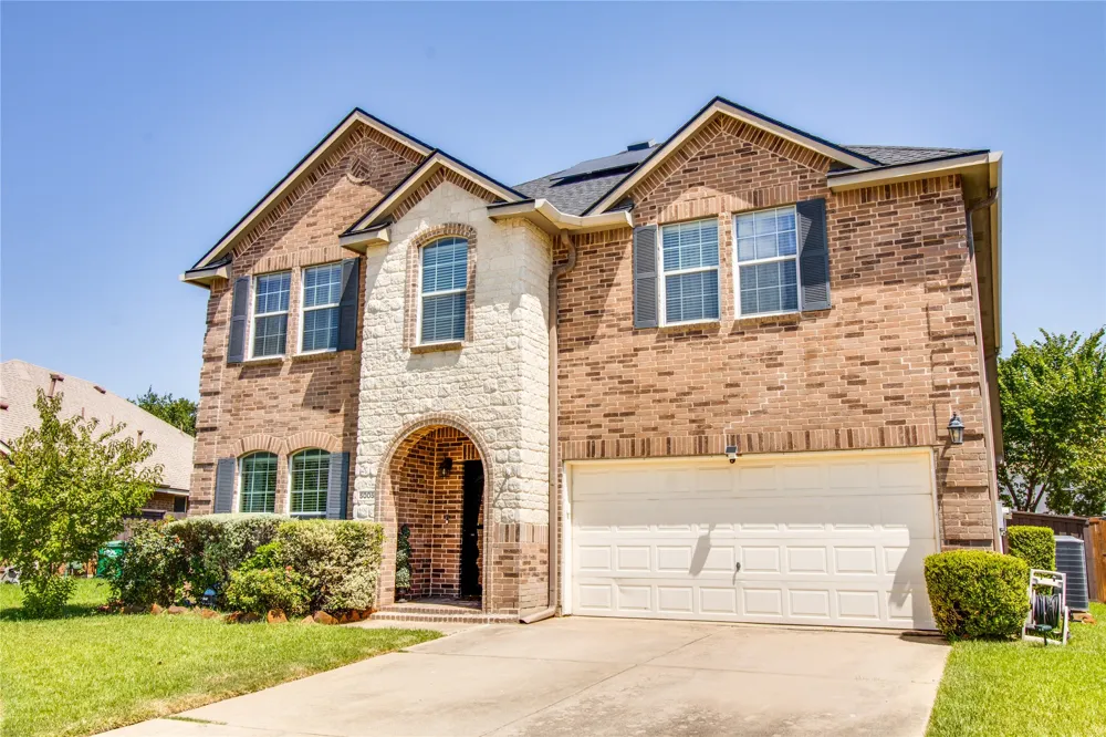 5005 Spyglass Hill Lane Denton, TX 76208