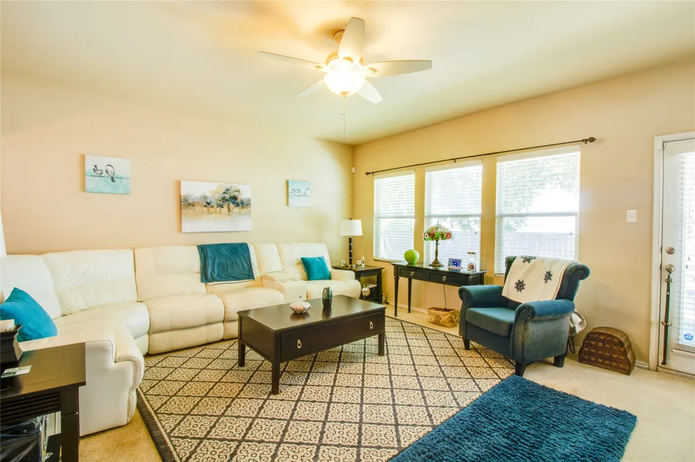 5005 Spyglass Hill Lane Denton, TX 76208