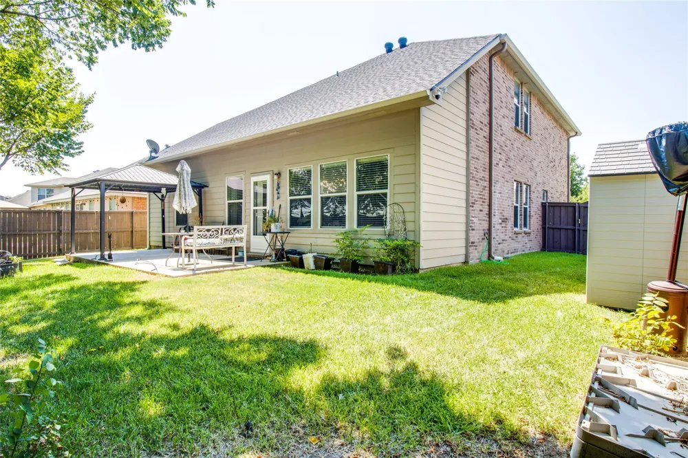 5005 Spyglass Hill Lane Denton, TX 76208