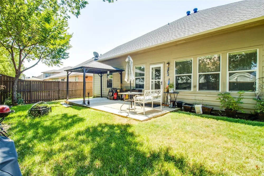 5005 Spyglass Hill Lane Denton, TX 76208
