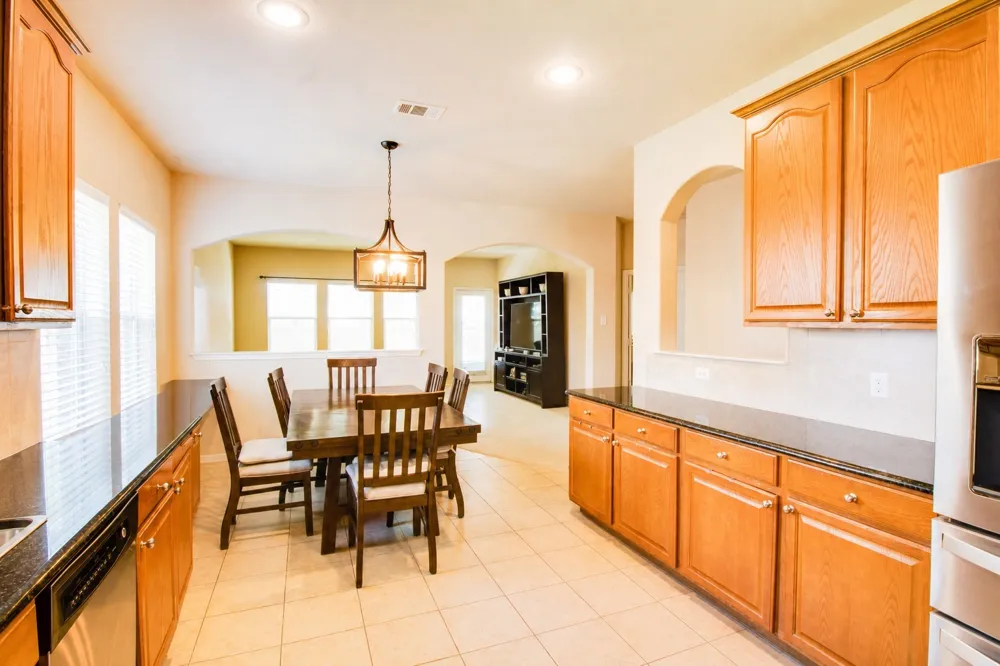 5005 Spyglass Hill Lane Denton, TX 76208