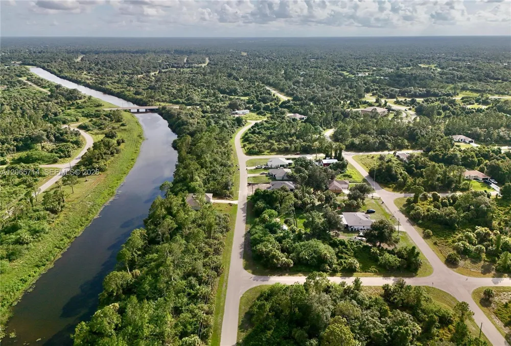 DALEWOOD CIR North Port, FL 34288