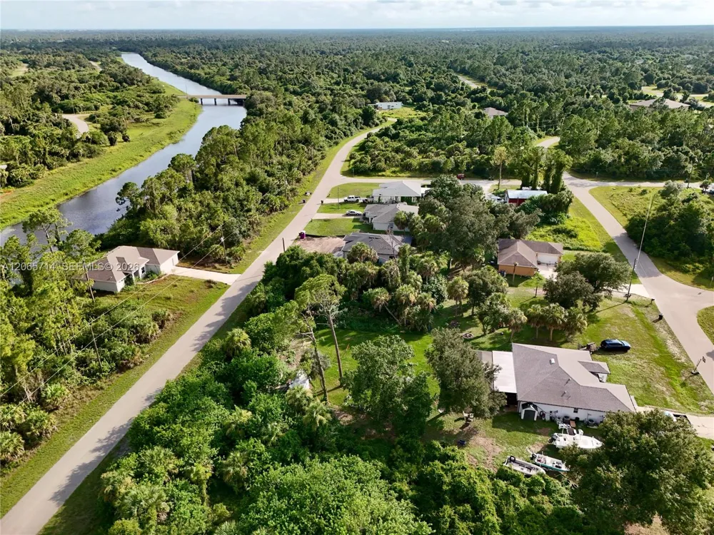 DALEWOOD CIR North Port, FL 34288