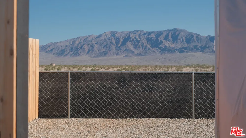 4351 Meriwether Road Twentynine Palms, CA 92277