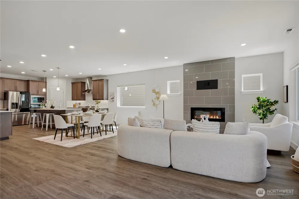 18733 14th Place W Lynnwood, WA 98037