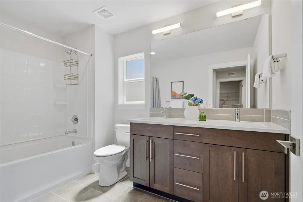 18733 14th Place W Lynnwood, WA 98037