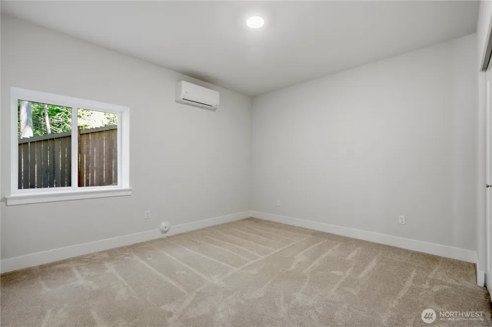 18733 14th Place W Lynnwood, WA 98037