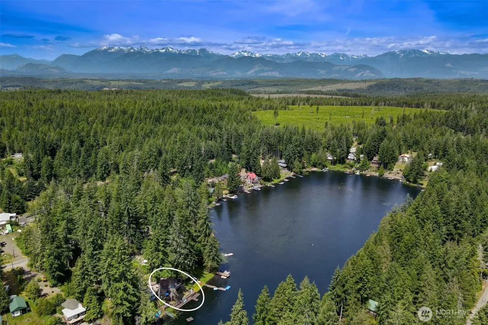 292 NE Lake Drive Tahuya, WA 98588