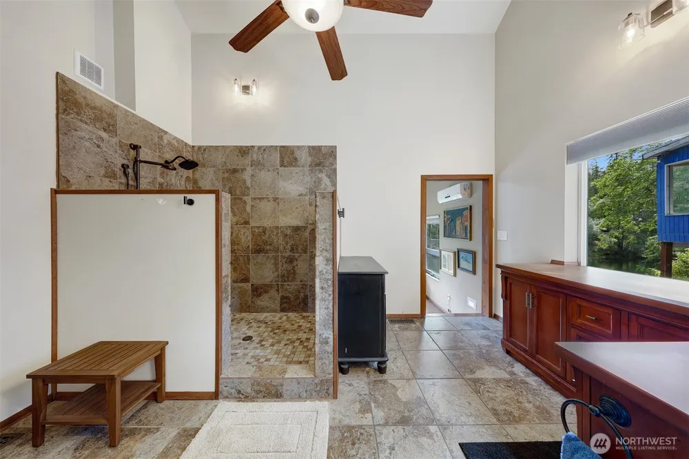 292 NE Lake Drive Tahuya, WA 98588